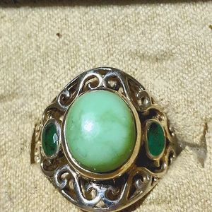 Vintage jade ring